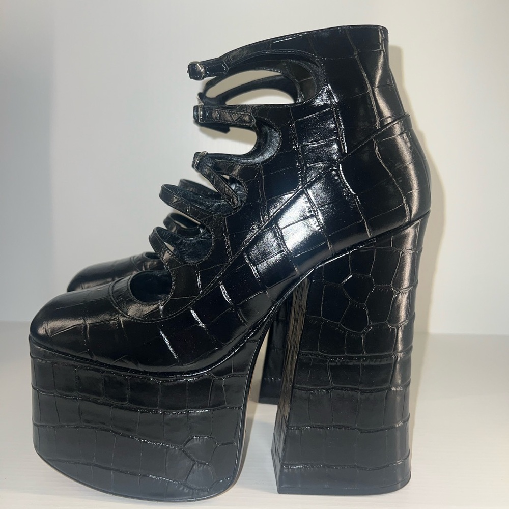 Marc Jacobs Black Croc-Embossed Heeled Boots - Picture 4 of 9